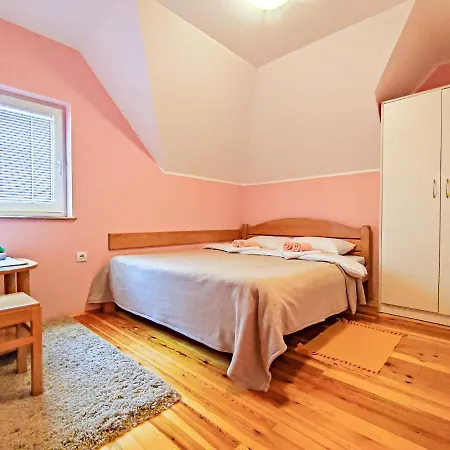 Vikendice Porodice Smiljanic *